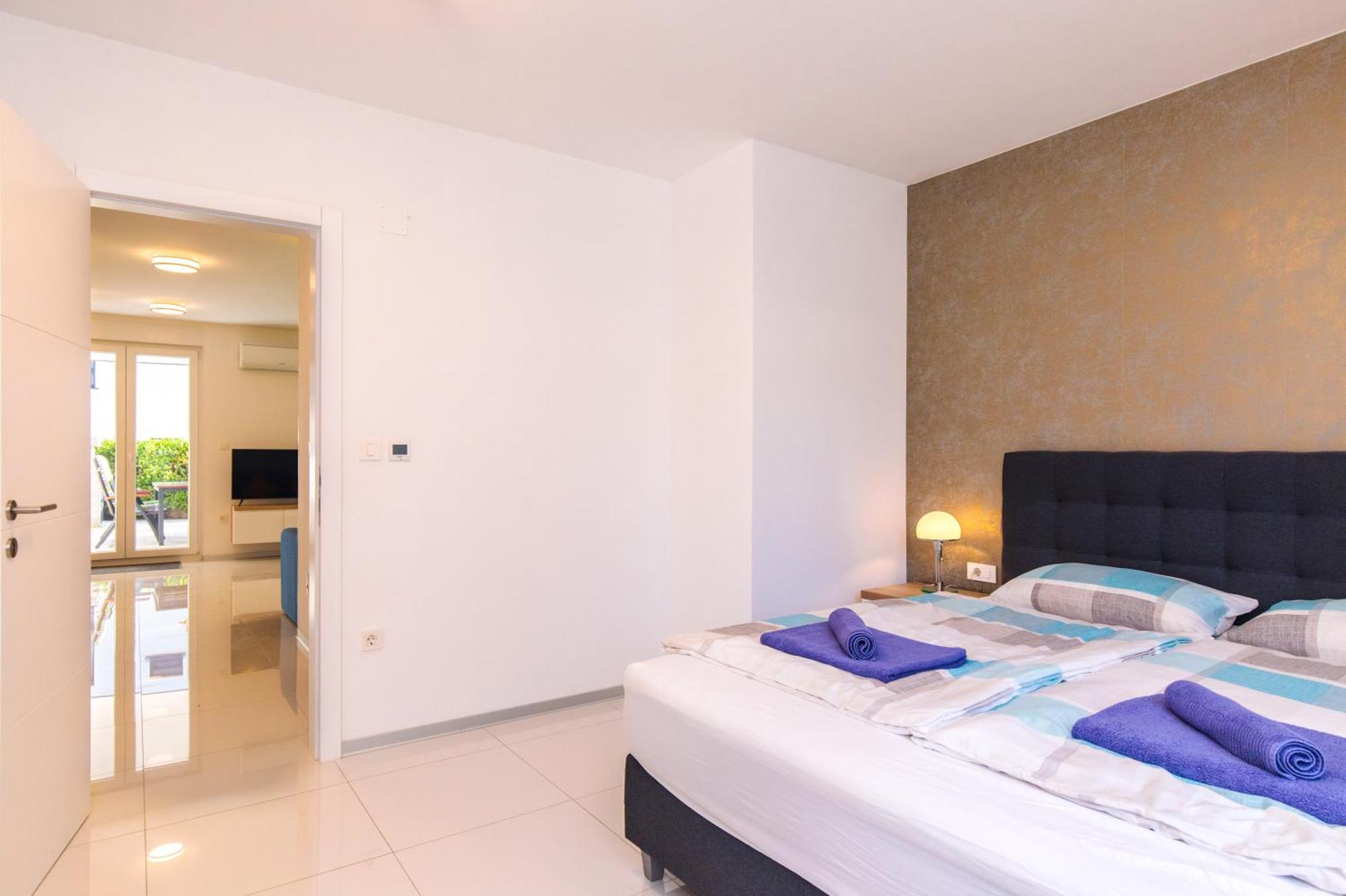 Argonaut Apartment Krk Town Bagian luar foto